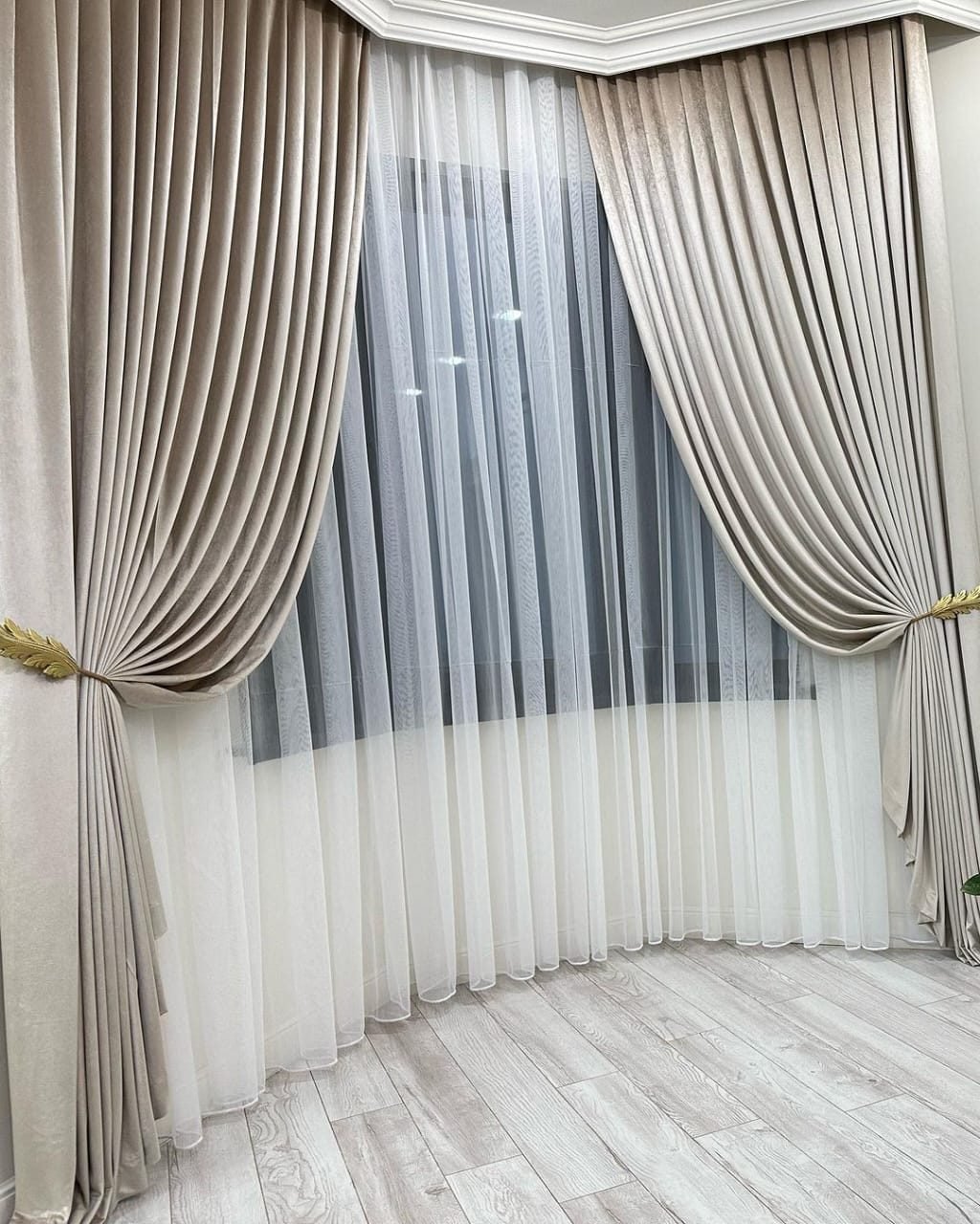 ستائر رومانية